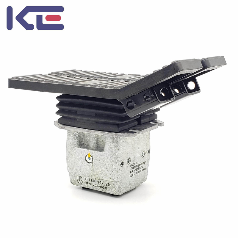 Alloy Steel Hydraulic Foot Pedal Valve Silver Excavator Foot Control Valve